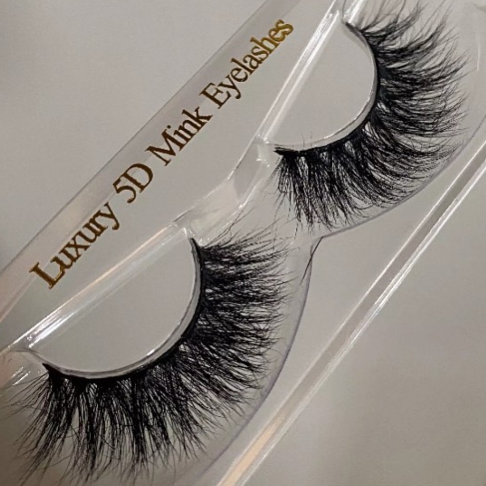 Synthetic mink lash can use up to 10 times